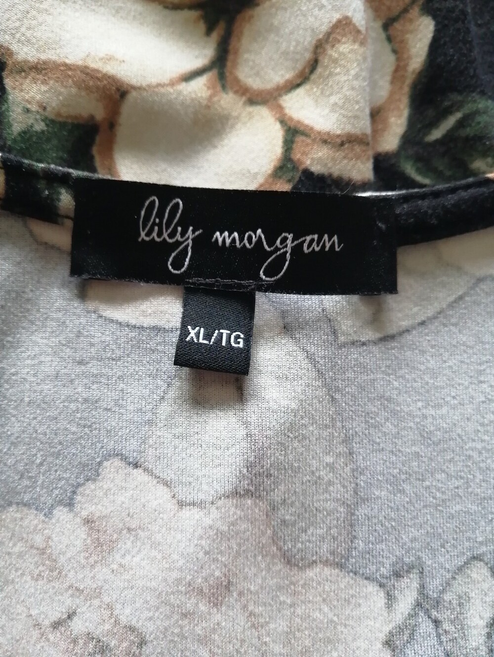 Black Floral V-Neck Short Sleeve Mini Dress - Picture 6 of 7